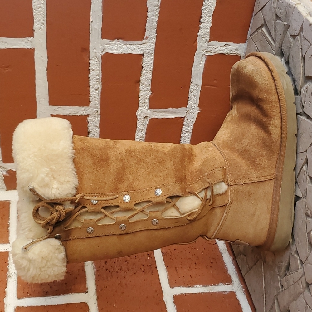 Original UGG AUSTRALIA Hightop Chesnut Brown Size 6 HIGH QUALITY